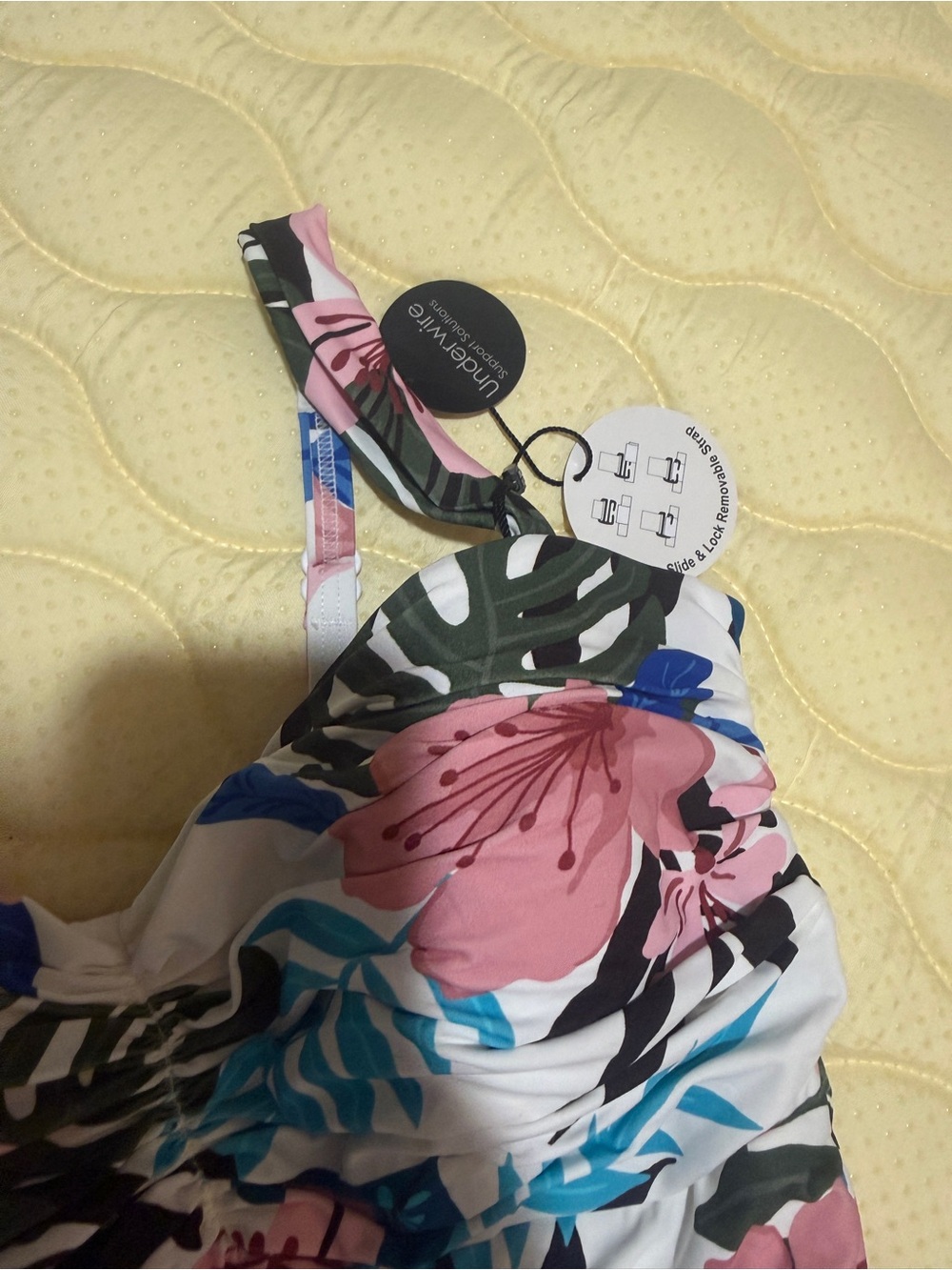 Coco Reef One Piece Swimsuit NWT - Picture 4 of 7